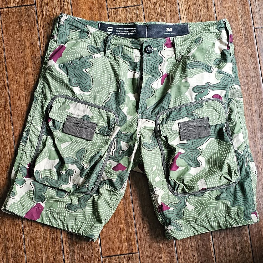 G-STAR cargo shorts 34